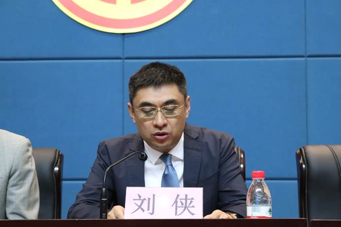 说明: C:\Users\Administrator\Desktop\新闻报导\3副校长刘侠在大会上讲话.JPG